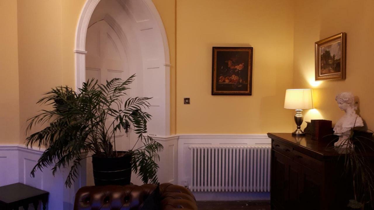 The Old Convent Holiday Apartments حصن أوغسطس المظهر الخارجي الصورة